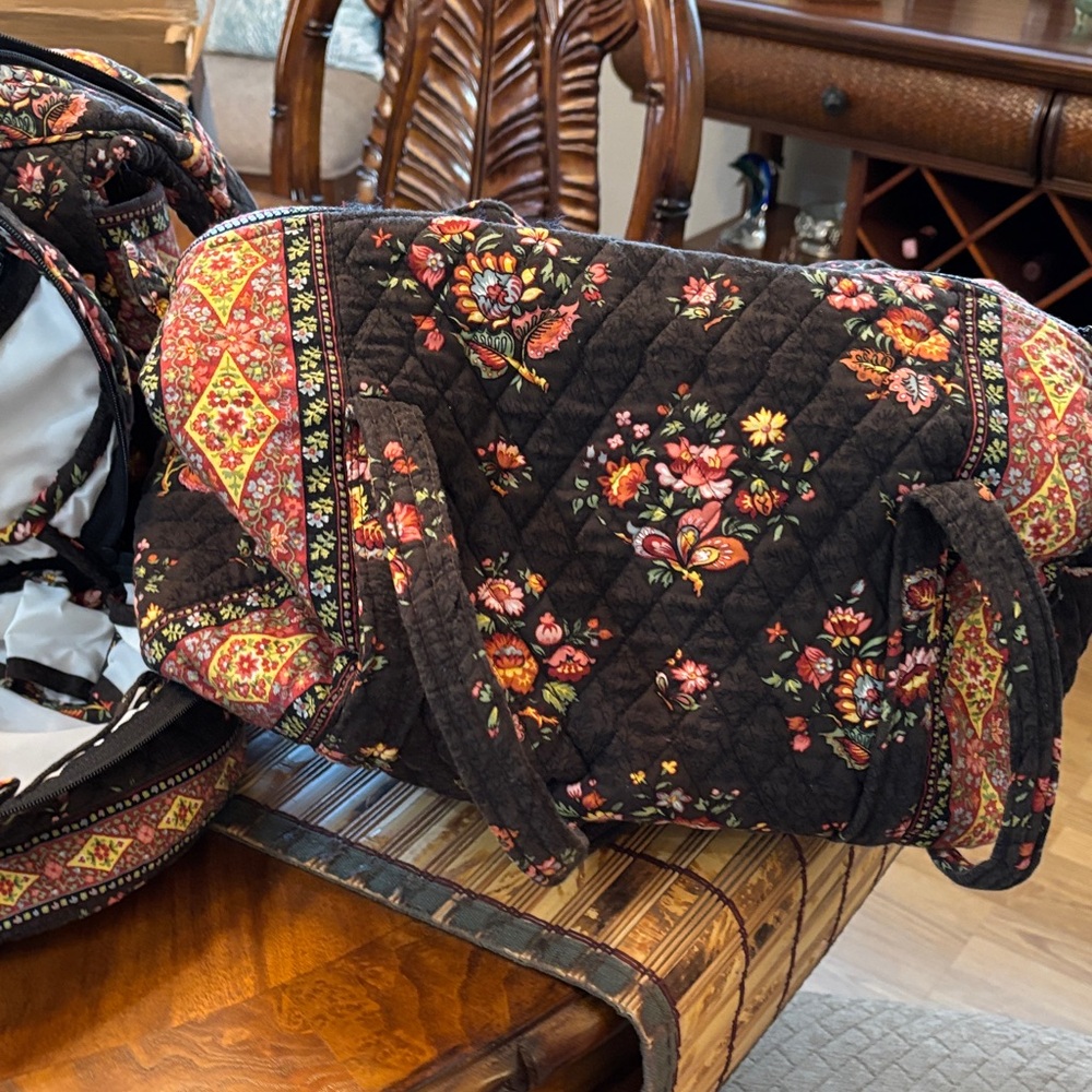Classic Retired Original Chocolate Floral Quilted Women's Bag Set - Picture 5 of 5
